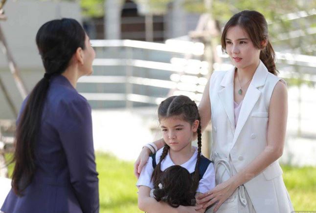 Mẹ đơn thân 5 năm bất ngờ được nhận lời đề nghị "tỷ phú" từ mẹ chồng hụt: Nước mắt và hối hận muộn màng