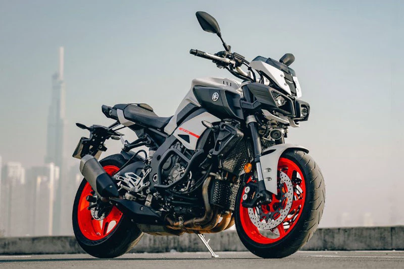 Yamaha MT-10.