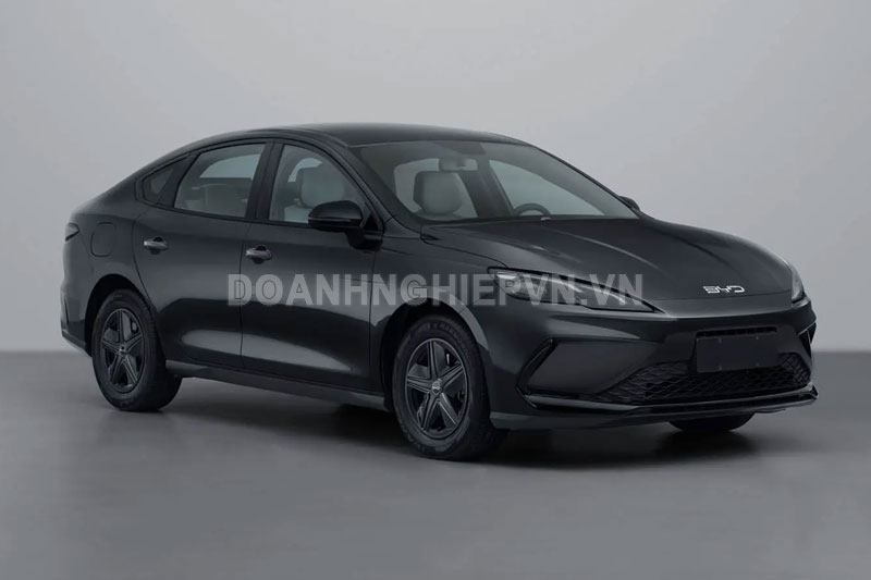 Hãng xe vừa vào Việt Nam giới thiệu xe sedan thiết kế cá tính, siêu tiết kiệm xăng, giá chưa tới 300 triệu đồng