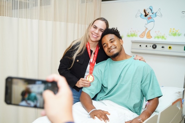 Thông tin mới nhất về Nguyễn Xuân Son sau ca phẫu thuật, bác sĩ tiết lộ sự thật đau lòng về chấn thương