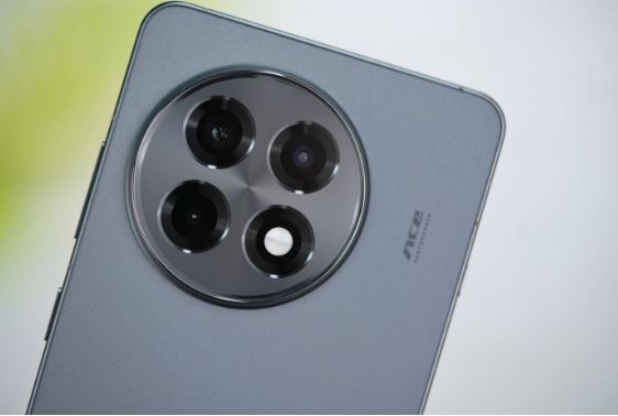 Vua Android màn nhỏ mới sắp trình làng, trang bị out trình Galaxy S24 Ultra, sang xịn mịn giá cực rẻ