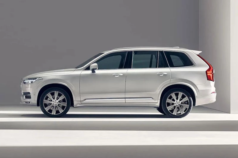 Volvo XC90.