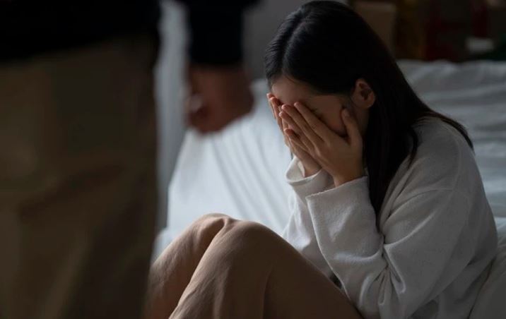 Cảnh tượng đau lòng khi gặp chồng cũ sau 4 năm ly hôn khiến tôi bị dằn vặt vô cùng