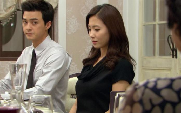 L&#x1EA7;n &#x111;&#x1EA7;u ra m&#x1EAF;t nh&#xE0; ng&#x1B0;&#x1EDD;i y&#xEA;u, c&#xF4; g&#xE1;i s&#x1ED1;c n&#x1EB7;ng tr&#x1B0;&#x1EDB;c lo&#x1EA1;t tuy&#xEA;n b&#x1ED1; c&#x1EE7;a m&#x1EB9; ch&#x1ED3;ng t&#x1B0;&#x1A1;ng lai: Quy&#x1EBF;t &#x111;&#x1ECB;nh chia tay ngay l&#x1EAD;p t&#x1EE9;c!