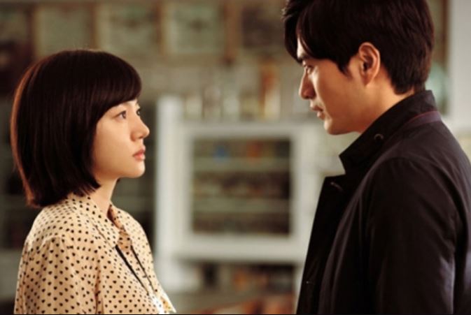 Yêu mẹ đơn thân, tôi bị cả gia đình kịch liệt phản đối: Câu chuyện đầy nước mắt của một tình yêu "đi ngược dòng"