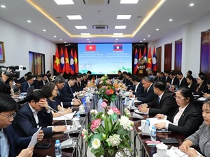 Năm 2024, kim ngạch thương mại Việt Nam - Lào đạt hơn 2 tỷ USD
