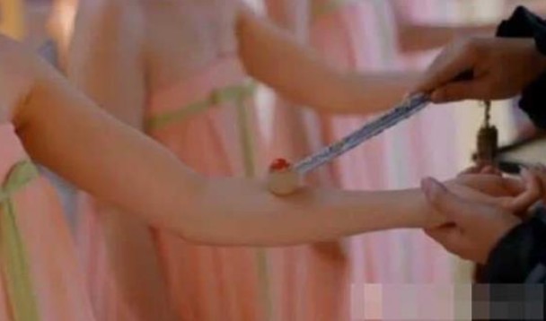 Cách kiểm tra trinh tiết của phụ nữ xưa trong lịch sử Trung Quốc gây nhiều tranh cãi