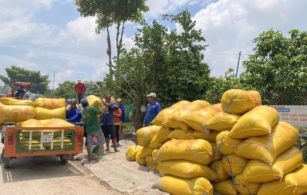 Tr&#x1ED3;ng l&#xFA;a ph&#xE1;t th&#x1EA3;i th&#x1EA5;p: Gi&#x1EA3;i ph&#xE1;p cho ng&#xE0;nh l&#xFA;a g&#x1EA1;o ph&#xE1;t tri&#x1EC3;n b&#x1EC1;n v&#x1EEF;ng