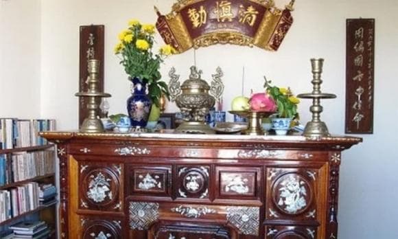 Đừng 'phạm' 5 điều khi dọn dẹp ban thờ, kẻo “hao của, tổn hại sức khỏe”, hãy hiểu biết để gặp nhiều may mắn cả năm