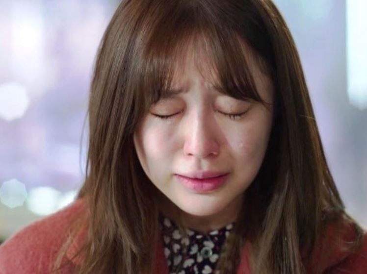 Đọc xong bản di chúc của mẹ chồng, lòng tôi nghẹn ngào, nước mắt lặng lẽ rơi xuống