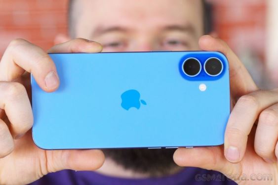 Giá iPhone 16 Plus giảm mạnh đón Tết Nguyên Đán, màn to pin trâu như iPhone 16 Pro Max đe nẹt Galaxy S24 Ultra