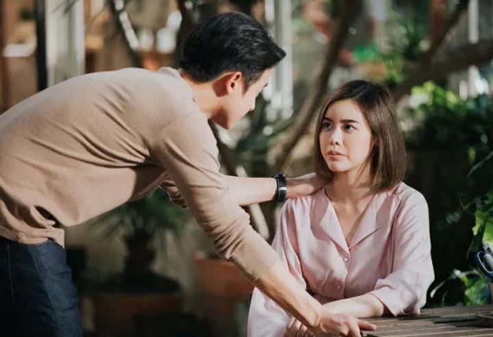 Kết hôn với người đàn ông mù, tôi không thể ngờ đêm tân hôn lại chứng kiến một điều kỳ diệu đến vậy