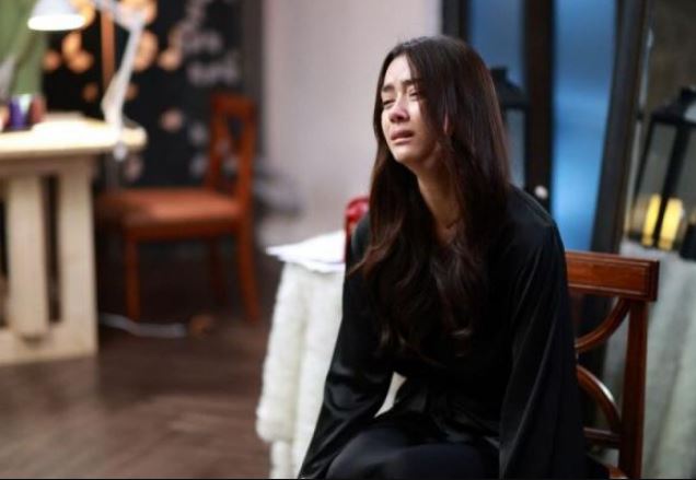 Kh&#xF4;ng l&#xE2;u sau ly h&#xF4;n, ch&#x1ED3;ng c&#x169; b&#x1ED7;ng nhi&#xEA;n tr&#x1EDF; n&#xEA;n nh&#x1B0; &#x27;c&#xE1;i x&#xE1;c v&#xF4; h&#x1ED3;n&#x27; khi&#x1EBF;n t&#xF4;i l&#x1EB7;ng ng&#x1B0;&#x1EDD;i