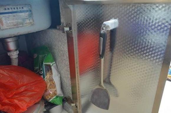 Đừng vứt bỏ bộ sạc điện thoại di động cũ của bạn, thật thông minh khi để nó trong bếp, nó sẽ giúp bạn tiết kiệm hàng trăm đô la mỗi năm