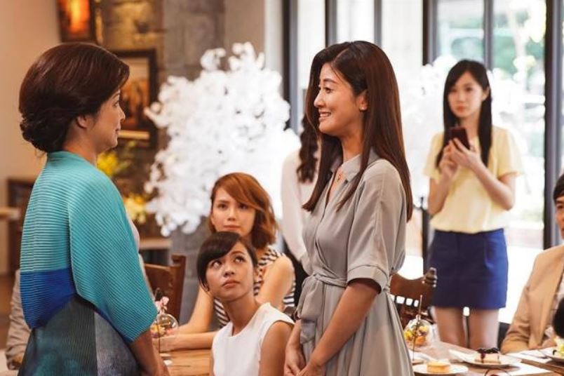 Mẹ chồng mời tình cũ của con trai đến nhà ăn cơm, nàng dâu uất ức định bỏ về ngoại nhưng kết cục khiến ai nấy bất ngờ