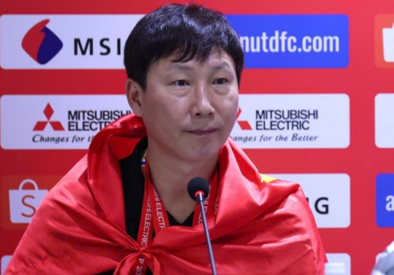 HLV Kim Sang-sik ngỡ ngàng với 'đặc quyền' sau AFF Cup 2024, tiết lộ sự thật về ĐT Việt Nam