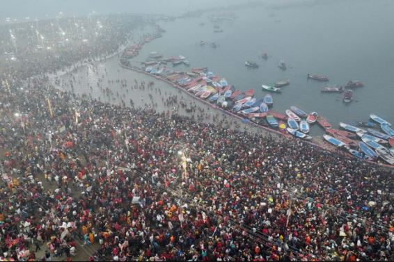 Lễ hội tắm tập thể lớn nhất thế giới: Có 400 triệu người cùng tắm, chi phí tổ chức hơn 700 triệu USD