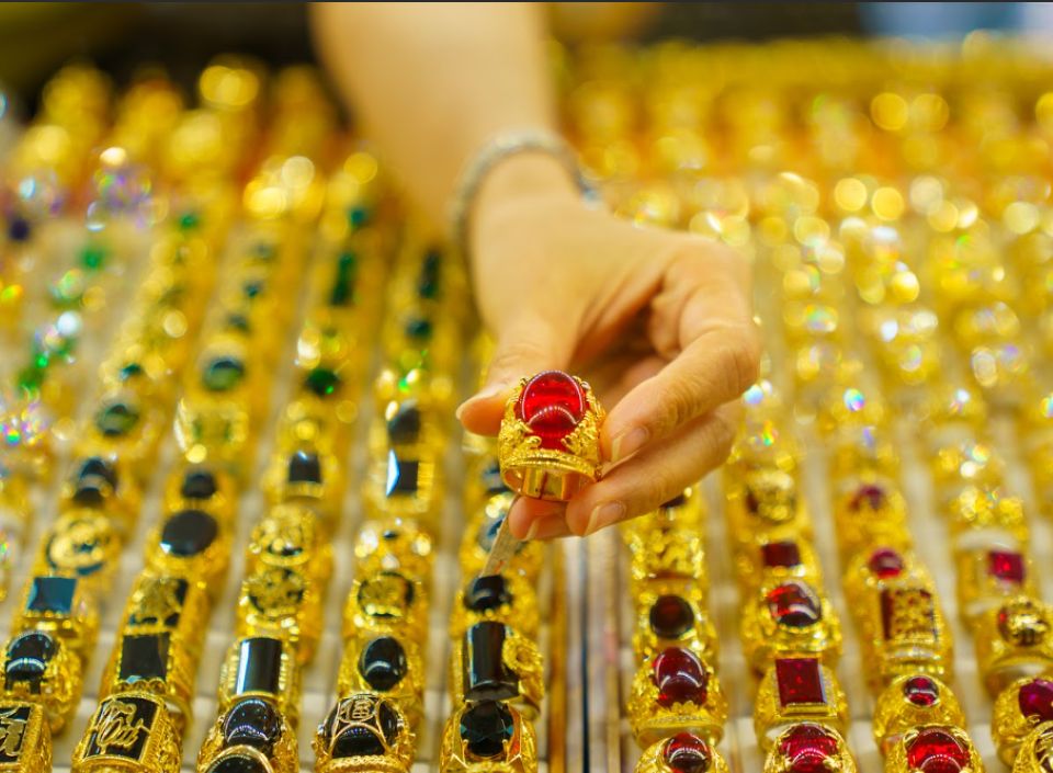 Giá vàng ngày 16/1/2025: Vàng thế giới và trong nước đồng loạt tăng mạnh