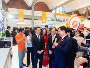 Làm chủ công nghệ số chiến lược để tiến vào kỷ nguyên vươn mình