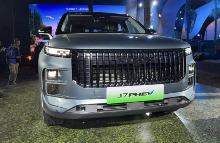 ‘Khắc tinh’ của Mazda CX-5 và Honda CR-V ra mắt tại Việt Nam: Gây sốt với giá chỉ từ 729 triệu đồng