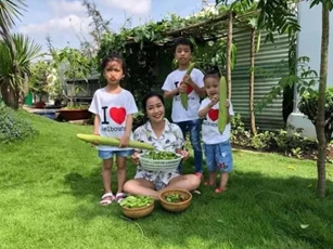 Quay về Việt Nam, cuộc sống của Ốc Thanh Vân như thế nào?