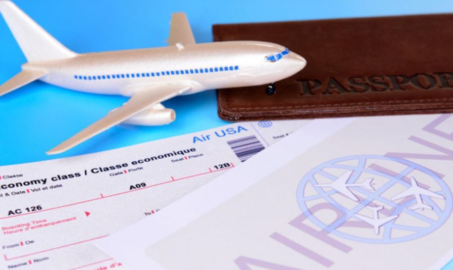 Cảnh báo mất tiền oan khi mua vé xe, vé máy bay giá rẻ dịp Tết Nguyên đán