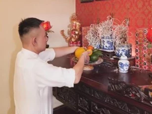 Ngày đẹp bao sái bàn thờ, tỉa chân hương tiễn ông Công ông Táo năm 2025