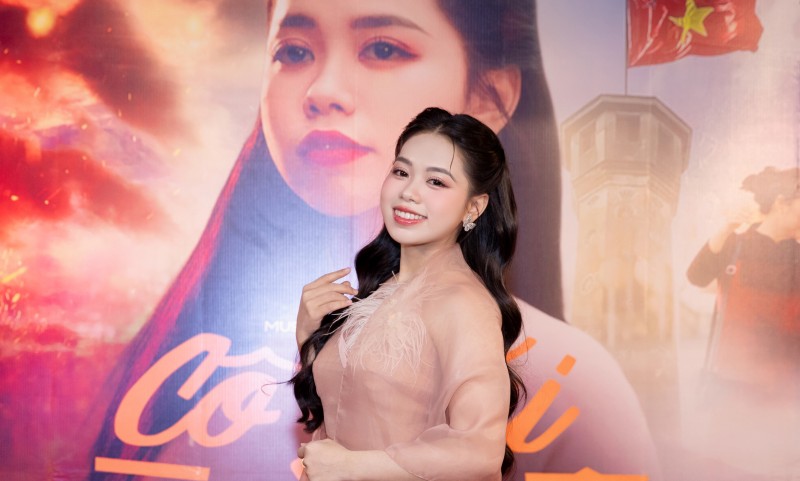 Quán quân "Giọng hát hay Hà Nội" ra mắt MV "Cô gái Hà Nội"