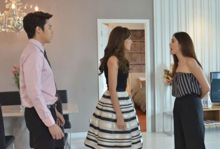 Đám cưới náo loạn vì “bóng ma” người cũ: Cô dâu xử lý ngoạn mục khiến quan khách trầm trồ