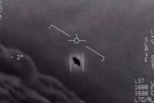 Nhiều quân nhân tuyên bố đã chứng kiến ​​UFO.