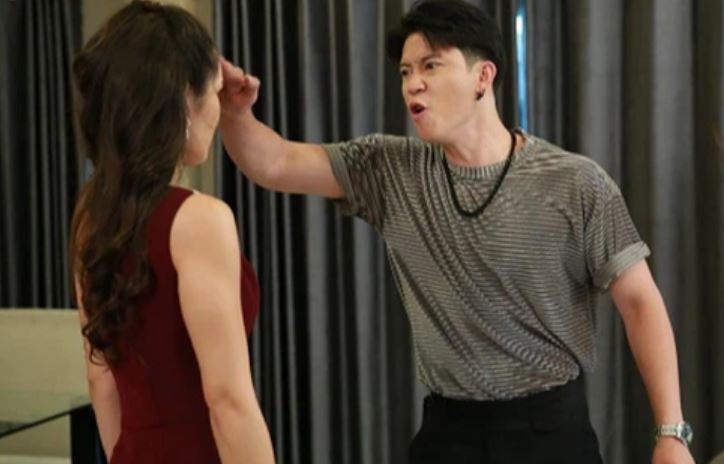 Chồng cũ thường xuyên đưa bạn gái về nhà, lời nhắc nhở bị chặn đứng bởi bản thỏa thuận ly hôn khiến tôi uất nghẹn