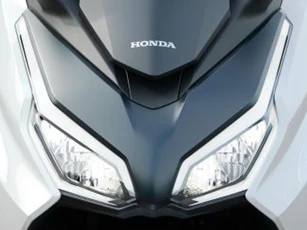 Honda chính thức mở bán ‘vua xe ga’ 250cc mới đẹp át vía Air Blade và SH: Có ABS 2 kênh, giá cực mềm