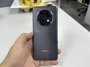 Smartphone chống nước, cấu hình ‘khủng’, sạc 80W giảm giá mạnh tại Việt Nam