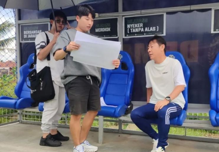 Ngã ngũ vụ HLV Shin Tae-yong dẫn dắt Hà Nội FC, bại tướng HLV Kim Sang-sik chính thức nhận việc mới