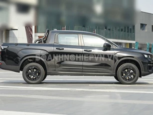 Xe bán tải công suất 375 mã lực, giá ngang Kia Morning, so kè cùng Ford Ranger