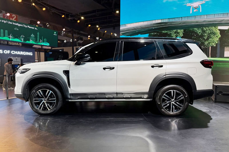 Đối thủ của Ford Everest ra mắt: Thiết kế hầm hố, công suất 215 mã lực, giá hơn 1,1 tỷ đồng