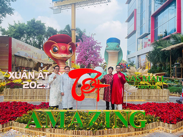 Đường hoa xuân Menas Mall 2025: Hành trình gắn kết, khơi nguồn thịnh vượng