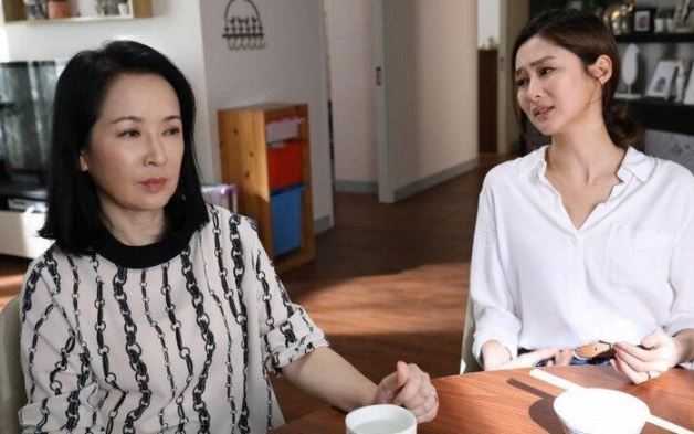 Mẹ chồng cho 200 triệu mua nhà, tôi căm phẫn chê ít, nhưng sự thật phía sau khiến tôi khóc nức nở