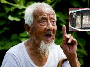 Tuổi 80 đi họp lớp cuối năm mang theo túi rách đựng 100 triệu đồng, cụ ông nhận được bài học 'cay đắng'