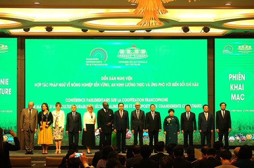 Đẩy mạnh hợp tác trong cộng đồng Pháp ngữ phát triển nông nghiệp bền vững