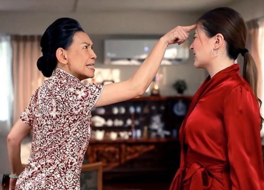 Mâm cua biển bạc triệu văng tung tóe giữa sân: Mẹ chồng bỗng nổi giận, nàng dâu quyết định rời đi!