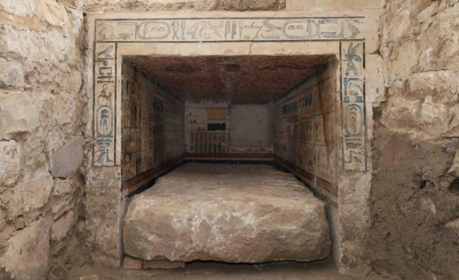 Chữ tượng hình nơi mộ phần 4.100 năm tiết lộ về "thần y Ai Cập"