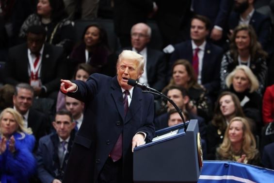 Tổng thống Donald Trump nhậm chức: Giá vàng thay đổi chóng mặt, Việt Nam sẽ ảnh hưởng như thế nào?