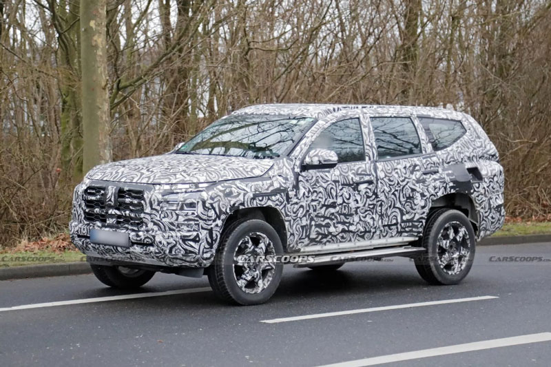 Hé lộ Mitsubishi Pajero Sport thế hệ mới trên đường chạy thử, xuất hiện nhiều điểm chung với Triton