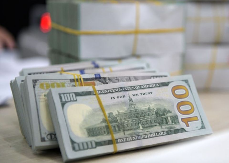 Giá ngoại tệ ngày 22/1/2025: USD lao dốc ngược chiều giá vàng