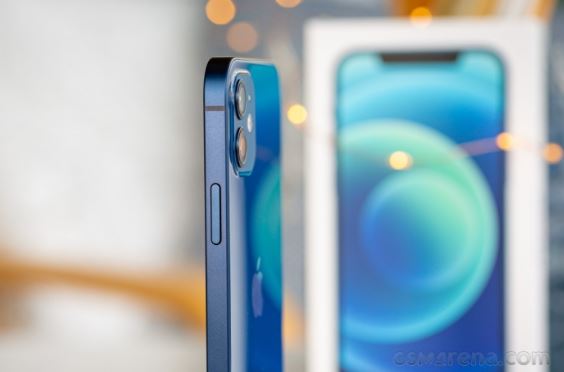 iPhone 12 cận Tết chỉ hơn 10 triệu, vua màn OLED giá rẻ, nhiều tính năng ngon như iPhone 16