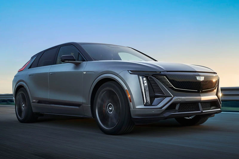 Cadillac Lyriq-V 2026.