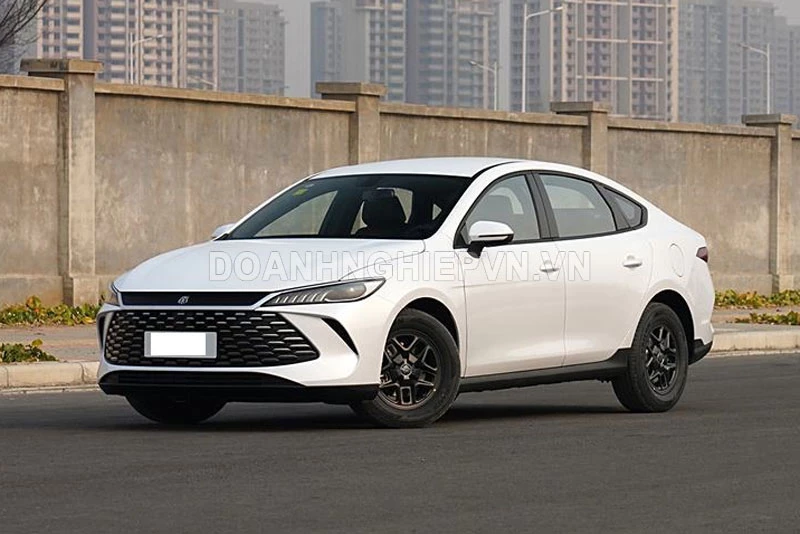 BYD Qin Plus DM-i 2025.