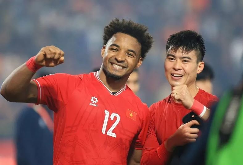 Thái Lan nói không với Xuân Son, ĐT Việt Nam bất ngờ triệu tập sao nhập tịch cao 1m90 dự giải ĐNÁ?