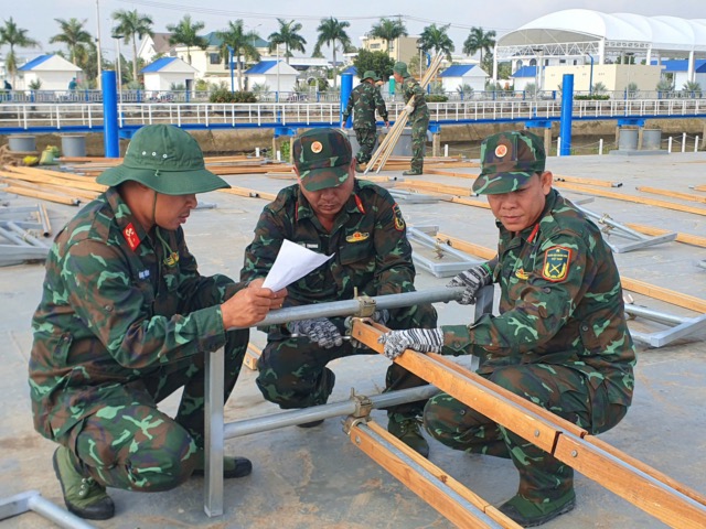 Cần Thơ bắn hơn 1.000 quả pháo hoa mừng Tết Nguyên đán